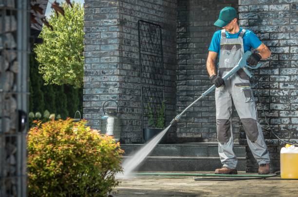 Best Pool Deck Cleaning  in Vandergrift, PA